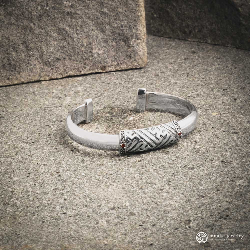 Patra Emas Silver Cuff Bracelet