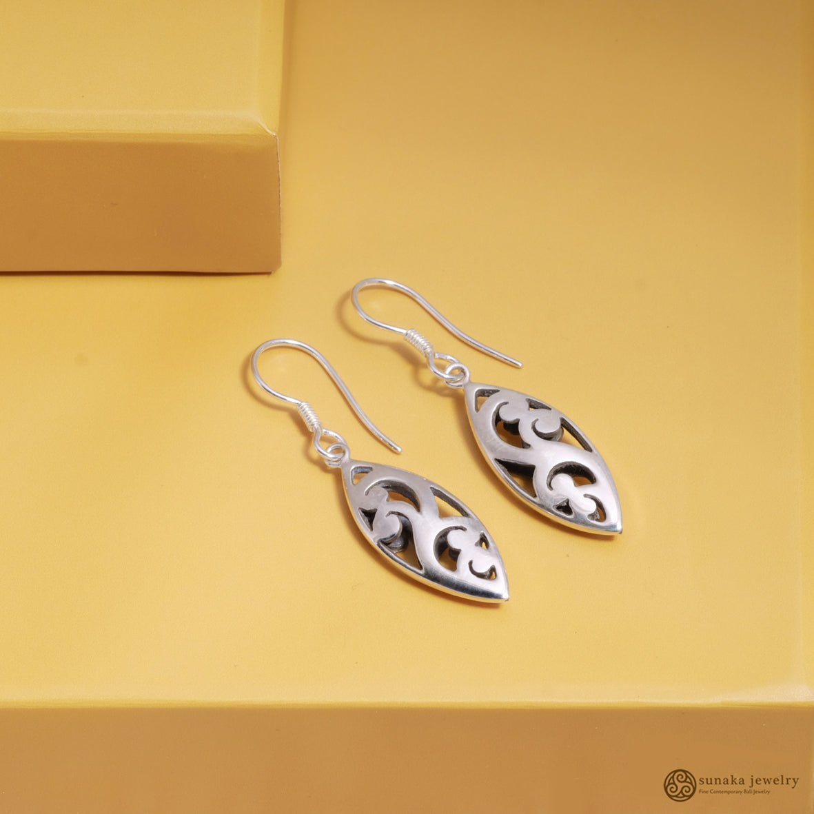 Gergajian Marquise Shape Dangle Earrings in Sterling Silver