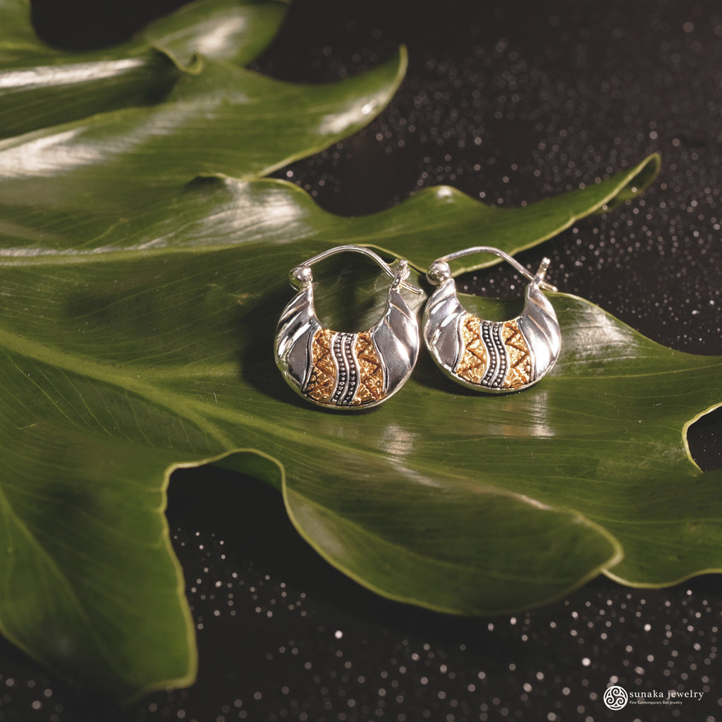 Keong Emas Small Hoop Earrings in Sterling Silver