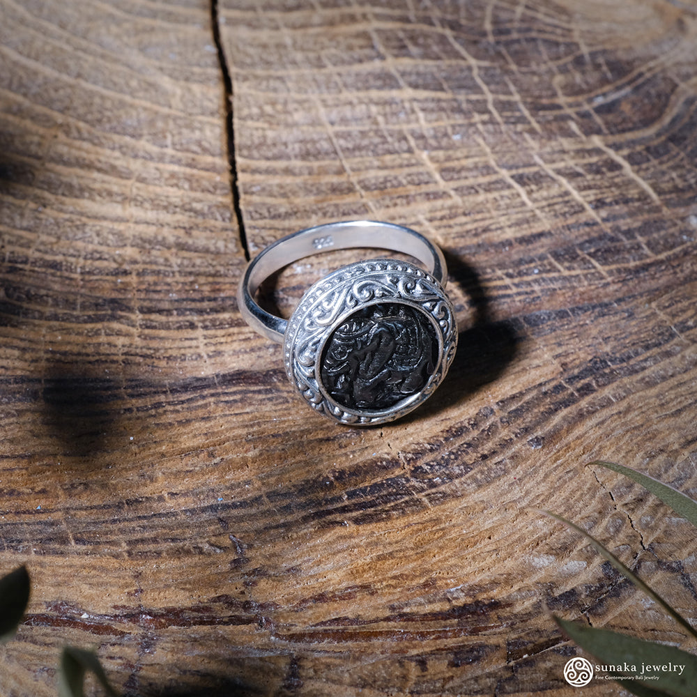 Gajah Collection Mini Cocktail Ring in Sterling Silver