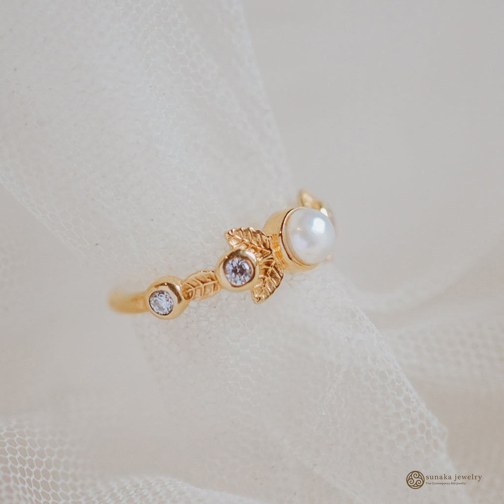 Dainty Pearl Ring In Silver With Fresh Water Pearl, Zircon, And 24k Gold Plated