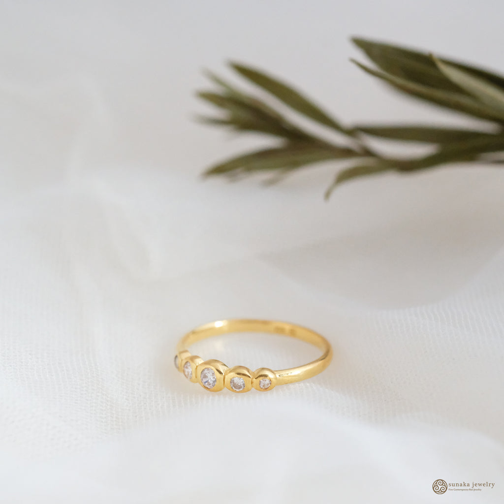 Allure Elegance Stacking Ring With Zircon, And 18k Gold Plated/ Rhodium